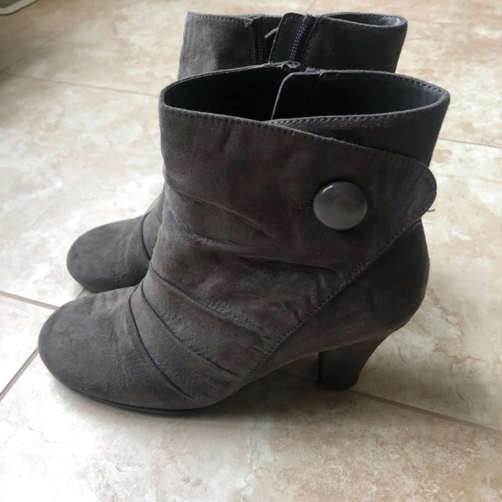 Aerosoles Role Away Ankle Boots